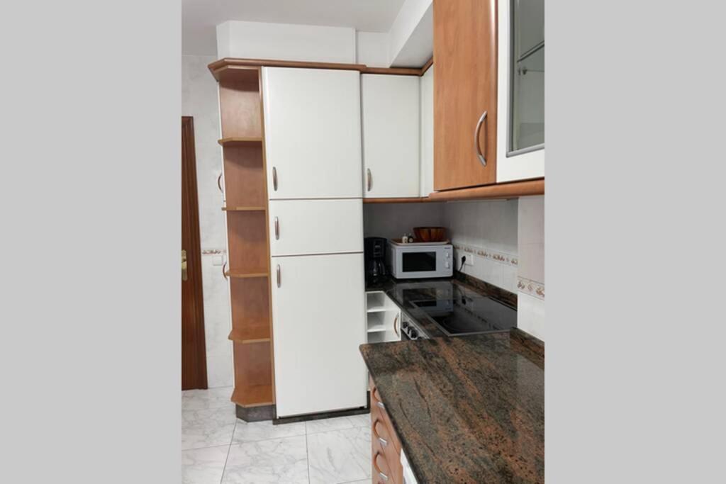 Apartamento Plaza Del Parque Villanueva De Arosa Exteriör bild