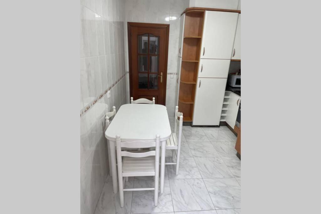 Apartamento Plaza Del Parque Villanueva De Arosa Exteriör bild